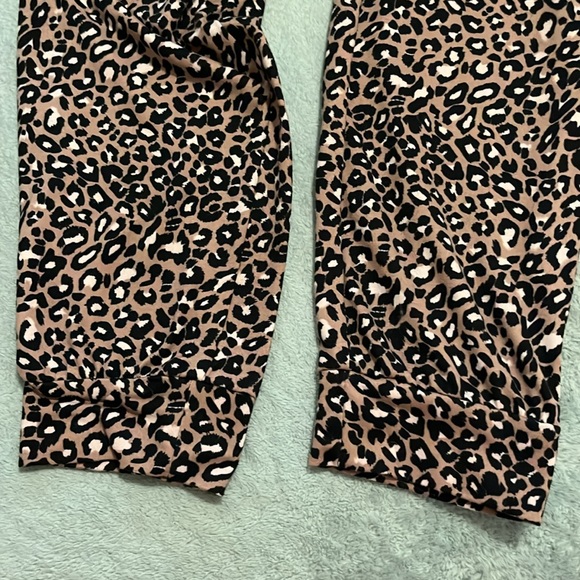 Brand New! Sz Med. Rae Dunn Pajama Set - Picture 6 of 8